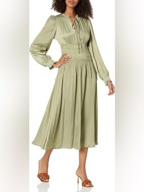 Moon River Smocked Satin Sage Green Maxi Boho dress Women’s size Small